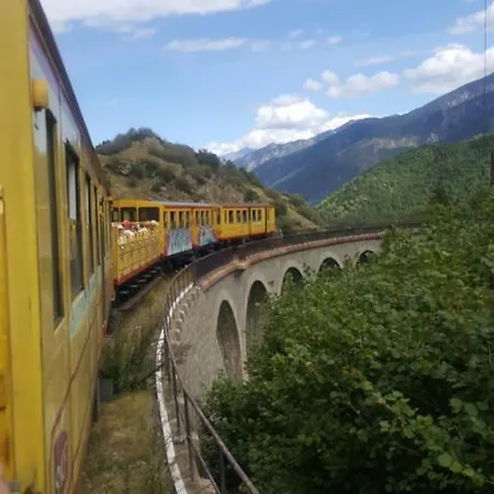 De Charme La Belle Histoire Daire Prades (Pyrenees-Orientales)
